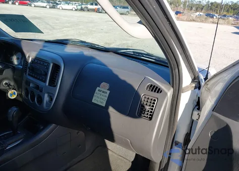 2006 Ford Escape Xlt/Xlt Sport from USA, damaged, VIN 1FMYU93186KA99188